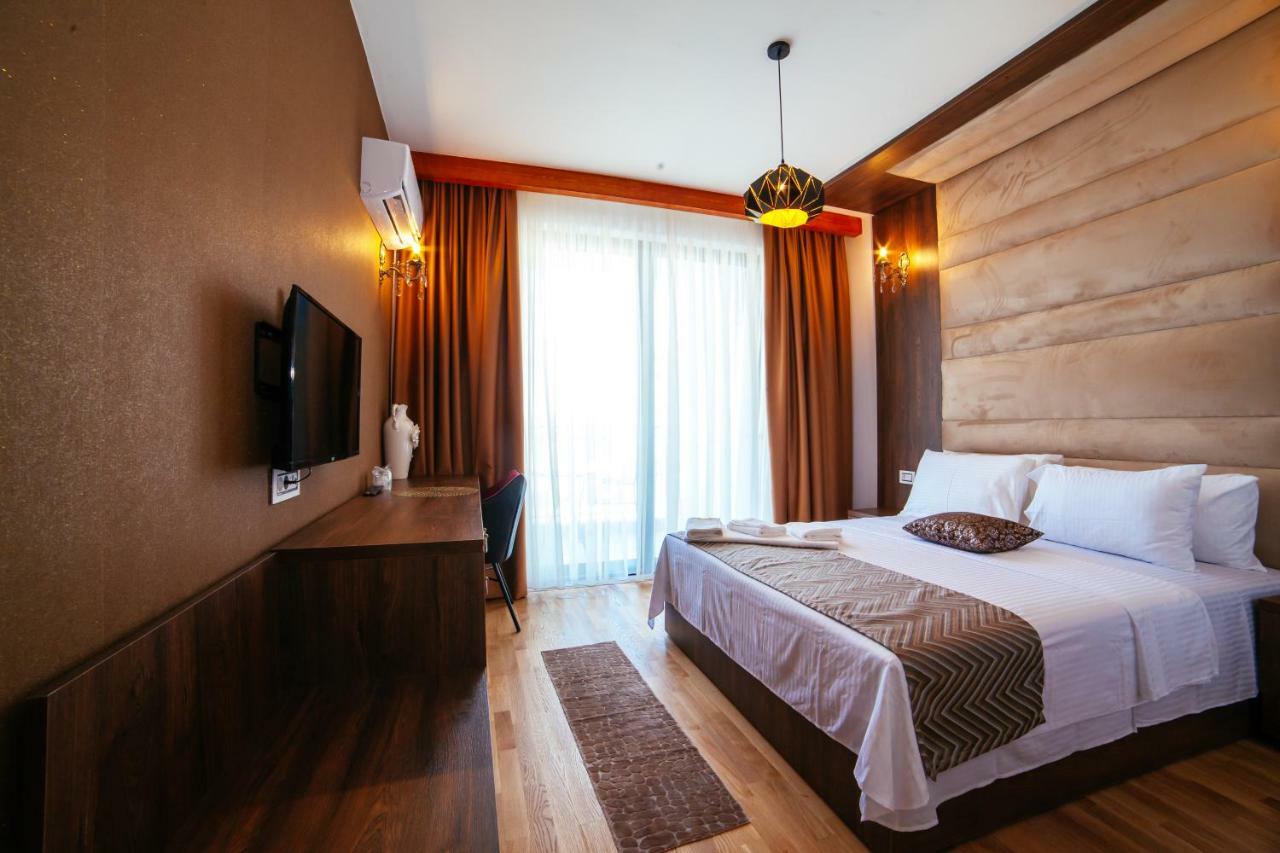 Hotel Platinum Ούλτσιν Εξωτερικό φωτογραφία